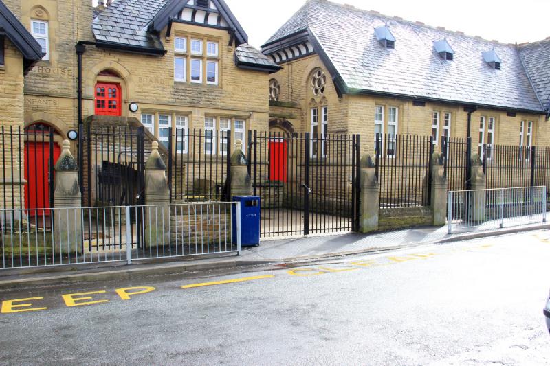Fartown Community ESOL at Birkby Junior School